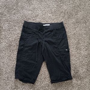 Women cargo shorts or capri